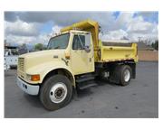 2000 International 4700 single axle dump truck