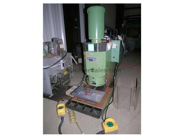 TAUMEL MODEL SO2000 ORBITAL RIVET SPINNER