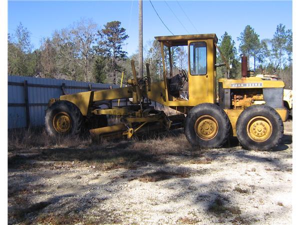 John Deere 570 A