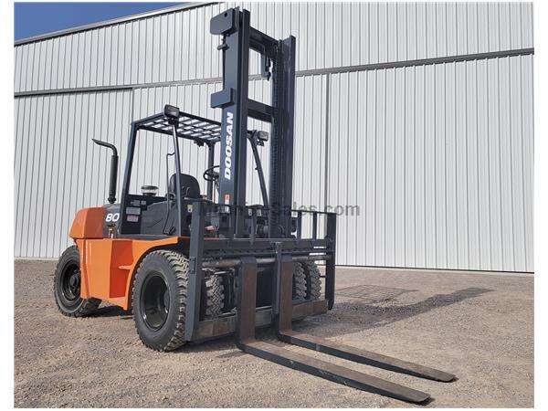 Doosan D80S-5 Forklift