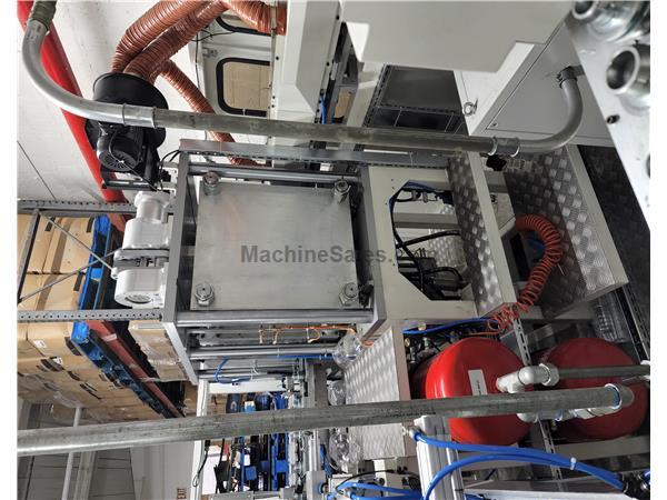 PET Bottle Blowing Molding Machine 3 Cavities Full Automatic High Speed