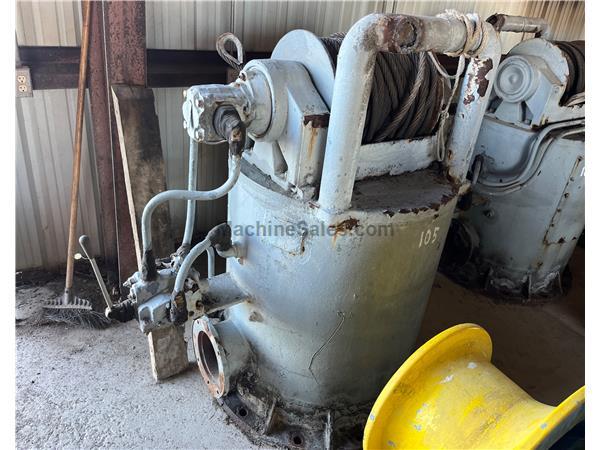 #105 • HYDRAULIC MARINE WINCH, UNKNOWN CAPACITY