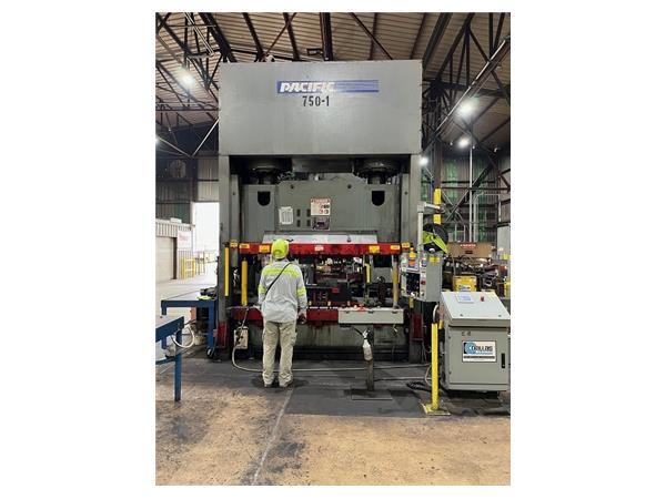Pacific 750 Ton Hydraulic Press Brake Pacific 750 Ton Hydraulic Press Brake